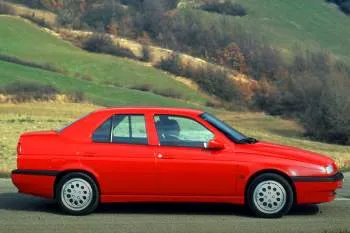 Alfa Romeo 155 2.0 TD - 8