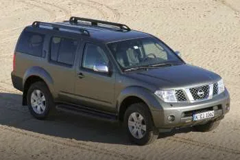 Nissan Pathfinder - 12